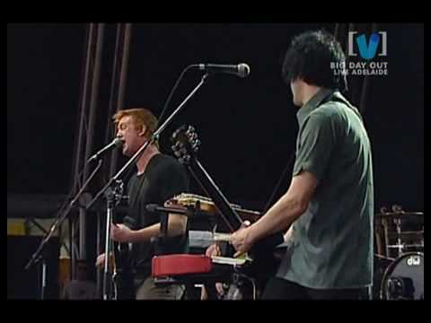 02 Queens Of The Stone Age - Go With The Flow (Live From BDO 2003)