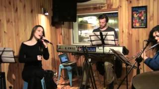 İrem Derlen - Güller ve Dudaklar