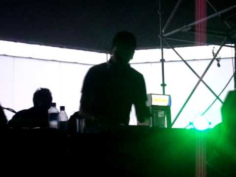 Kenny Brian dj @ Glow black 28 agosto 2009.