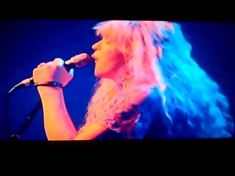 Skinny Little Bitch - Hole