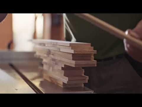 Holz aufschneiden - Einblicke in den Harmonikabau Jamnik - Part 1