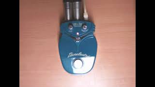 Video thumbnail for Danelectro Surf n Turf Compressor Demo by Brad B
