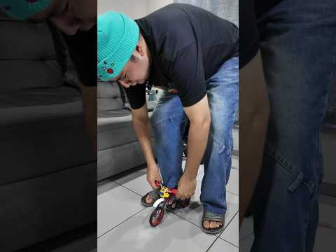 La Moto Gigante De Mi Primo 🏍️