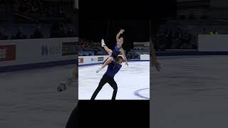 🤯🤯🤯Horrible Accident Waiting To Happen in Ice Skating #shorts #youtubeshorts #femaleiceskater