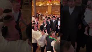 ׳כה אמר׳ קובי ברומר עם משפחת בנט