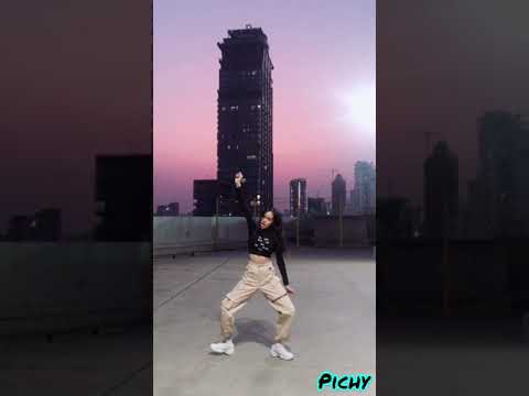 Everglow-Dun Dun Dance cover by Pichy