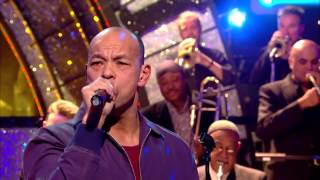 Roland Gift - Suspicious Minds (Jools Annual Hootenanny 2013)