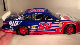 Review: 2017 Joey Logano #22 AAA Insurance Ford 1/24 NASCAR