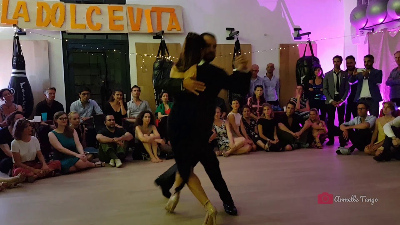 Javier Rodriguez & Moira Castellano ❤Arrangaraz (Ricardo Tanturi)@ Paris - La Milonga Dolce Vita