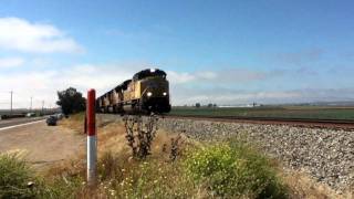 preview picture of video 'Afternoon In Guadalupe: Amtrak 798, 14 and the Guadalupe Turn'