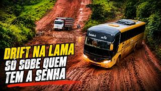 Ônibus faz Drift no atoleiro da Transamazônica. Só Sobe Quem Tem a Senha.