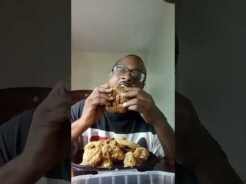 I HAD A TASTE FOR SOME FRIED CHICKEN... WALMART... 😋