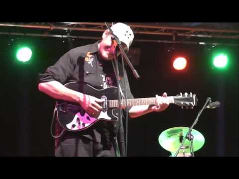 Sons of the Delta - Thirteen Question Method - Live in Mieres, Spain.