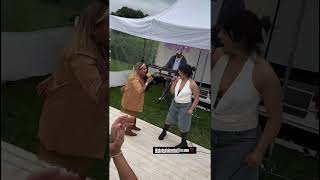 Download lagu 🌟 GLADYS la bomba TUCUMANA y Ángela Leiva cantando el hit #lapolleraamarilla #cumbia #viralvideo mp3