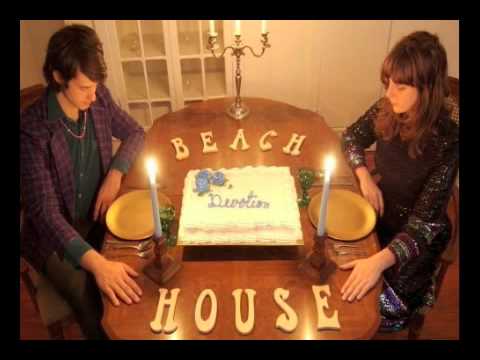 download lagu mp3 mp4 Darling Beach House, download lagu Darling Beach House gratis, unduh video klip Darling Beach House