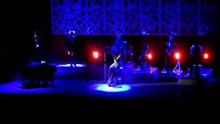 Malika Ayane - Little Brown Bear @live in lecce 30 luglio 2010