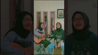 Download lagu viral ditiktok cewek kembar story wa 30 detik nyanyi bikin baper cowo mungkin suatu saat nanti mp3