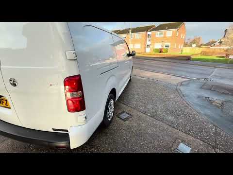 Vauxhall Vivaro L2 Sportive Only 48,000 miles! ( DY72 WFZ )