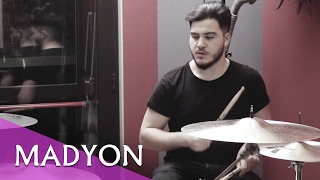 Madyon - Invisible (Live) - The Andromeda Session