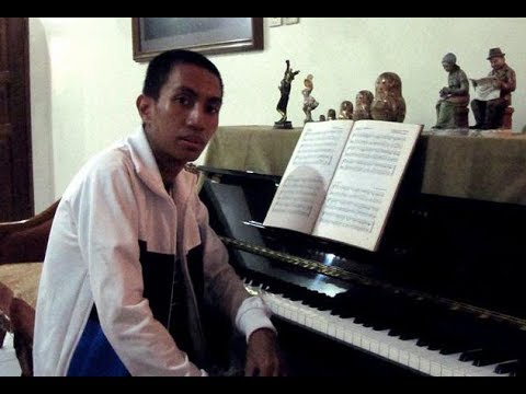 KJ 010 : 1,2,5 "PUJILAH TUHAN SANG RAJA" (Hymn Accompaiment) - Organist : Kala'tiku Pongtambing