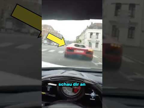 Ferrari fährt Lamborghini dicht auf…🔥  #lamborghini #ferrari #flames #unglaublich