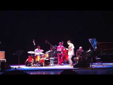 Kurt Elling solo with Kendrick Scott at Teatro Degollado at Tonica Jazz Encounter in Guadalajara Mx