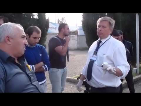 Меняешь колодки - попроси мастера смазать суппорт