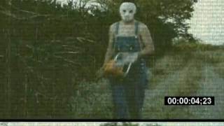 preview picture of video 'Hockey mask and Chainsaw'
