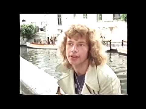 Bill Bruford speaking words of wisdom