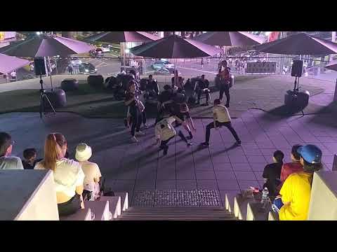 KPOP Dance Off Vol 110: ATEEZ - Pirate King