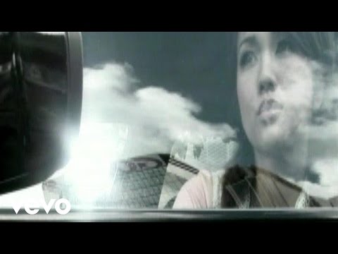 謝安琪 - 《囍帖街》MV