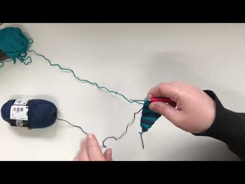 Switching colours in Crochet Between The Lines