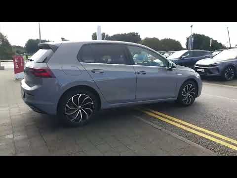 Volkswagen Golf 2.0TDI 115BHP STYLE DSG WITH TINTE - Image 2