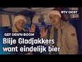 Gladjakkers: een kerstboom voor 2 beroemde café-uitbaters | RTV Oost