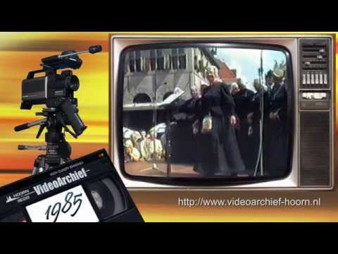1985 Hoorn: Maximarkt - Zangersdag | Openluchtmaaltijd