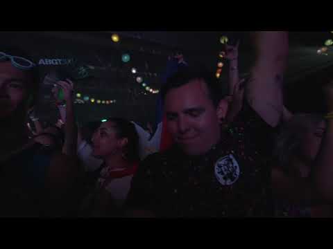 【歌詞翻譯】Myon feat. Alissa Feudo - Perfect Ghost 完美鬼魂｜中英字幕 lyrics video