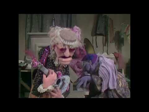 The Muppet Show - 404: Dyan Cannon - “Hound Dog” (1979)