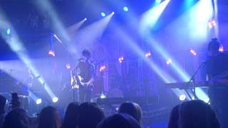 Walking on cars - Flying high falling low -Academy