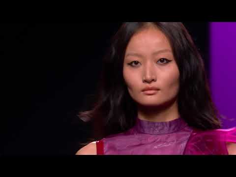 Custo BNC, desfile completo MBFWM S/S2018 - Modalia.es