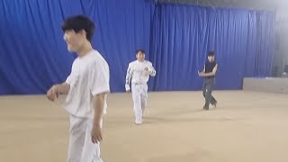 주말에 날라댕기는중 #경희대체조장