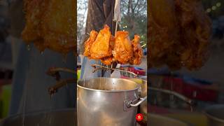 Download lagu Menggoreng Paha Ayam Berkelompok dalam Minyak Panas di Festival Thailand 🍗🔥 mp3