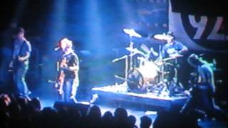 AMERICAN HI FI LIVE  Scar  6-20- 02  The Vanderbilt, Long Island