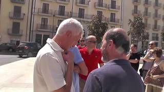 il-vescovo-vuole-adottare-l-aiuola-di-piazza-liberta-video