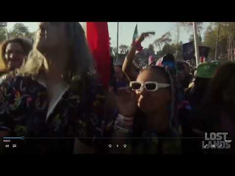 JESSICA AUDIFFRED B2B LAYZ LOST LANS COUCH 2023