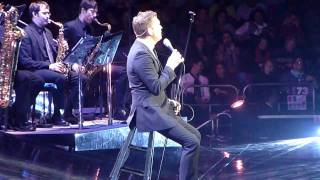Michael Bublé - &quot;At This Moment&quot; Live (11/28/10 Madison Square Garden - New York City, NY)