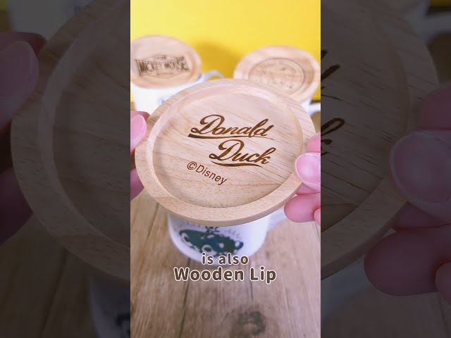 Vídeo relacionado con Widdop and Co. - Disney Donald Duck - Vaso de cerámica esmaltada azul claro/blanco con iconos y villanos - Producto oficial de Disney Merchendise (325 ml).