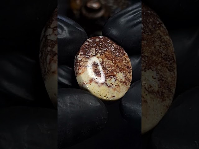 حجر جزع يماني طبيعي