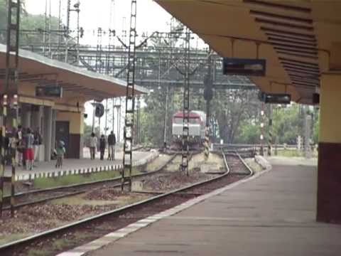 749 006 a 749 256 na čele R 1250 - Praha Smíchov - 14.5.2011.