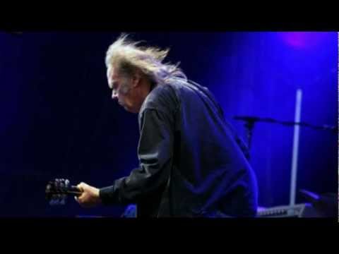 Neil Young Rockin'In The Free World(New Sound)Live From Hyde Park 27th June 2009