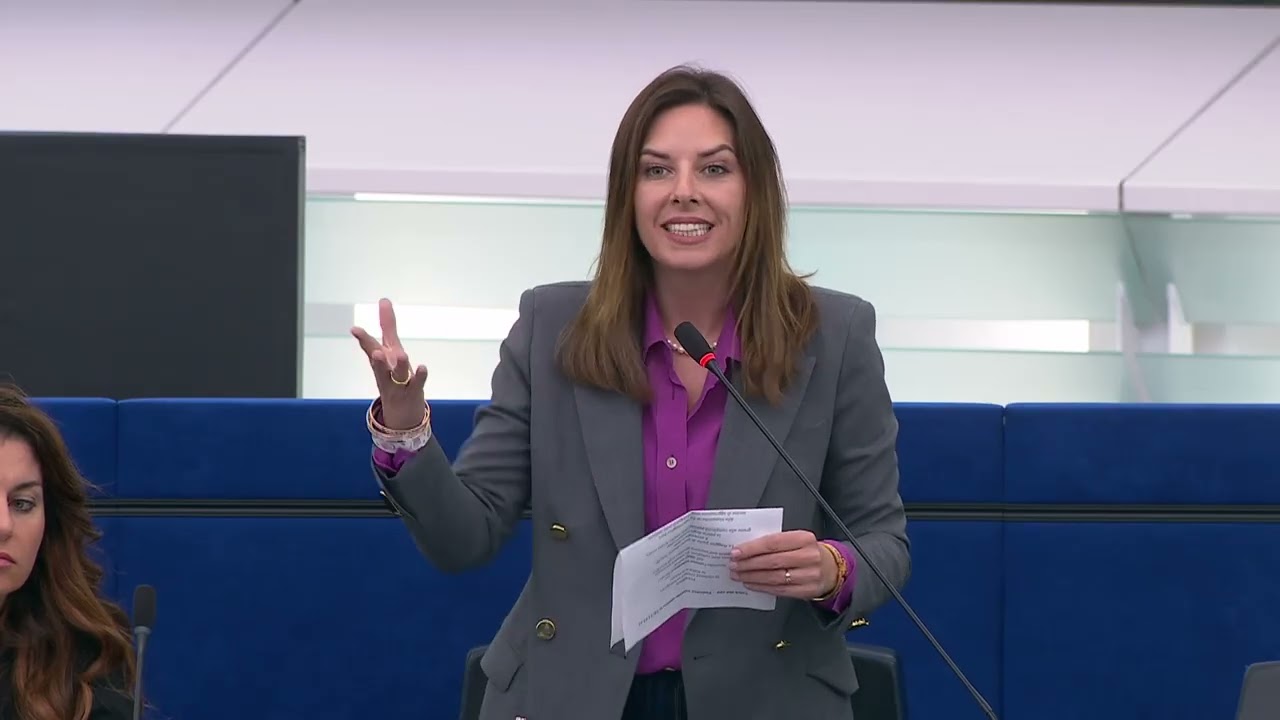 TOVAGLIERI: "ITALIA PATRIA DEGLI ESTREMISTI ROSSI, COMPLICI POLITICI DI SINISTRA"